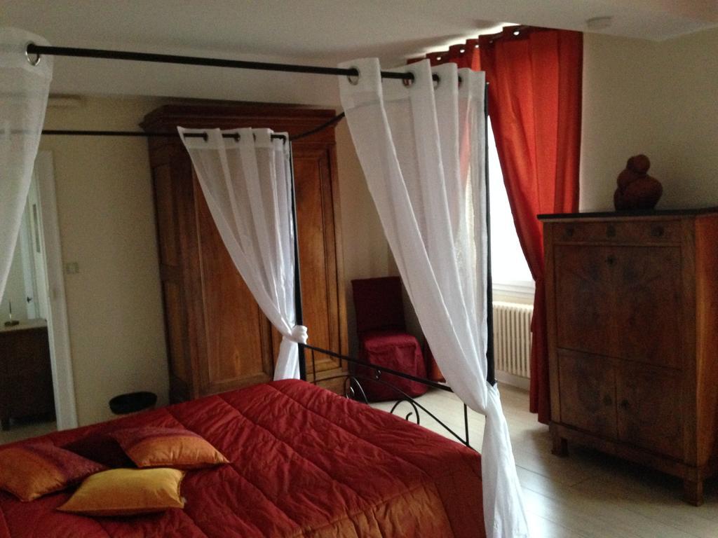 Comme A La Maison Bed and Breakfast Tours-sur-Marne Δωμάτιο φωτογραφία